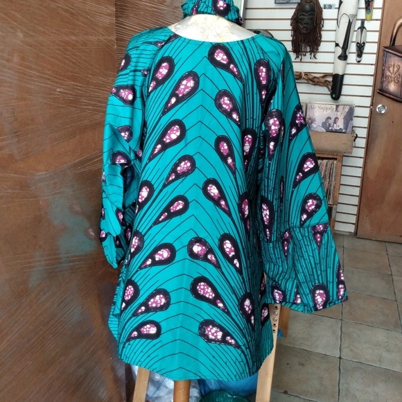 African Print Top w/tie - Picture 3 of 6